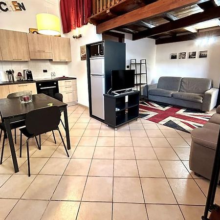 Apartamento Grazioso Loft A 5 Minuti Dal Centro Di Torino Exterior foto